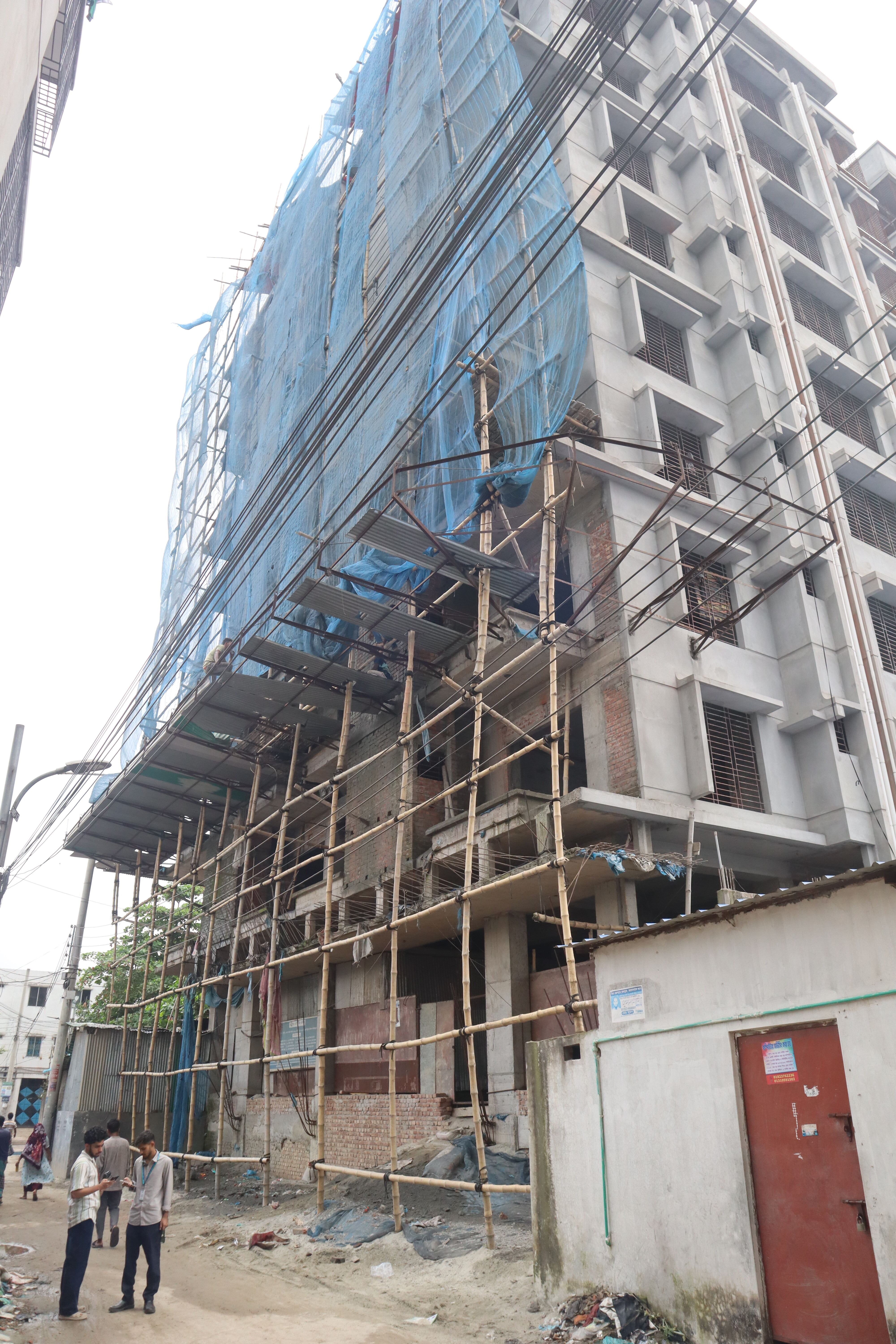 ১৫১০ স্কয়ার ফিট সুন্দর ও আধুনিক ফ্ল্যাট
